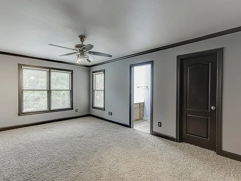 940 Chateau Forest Rd — Photo 48