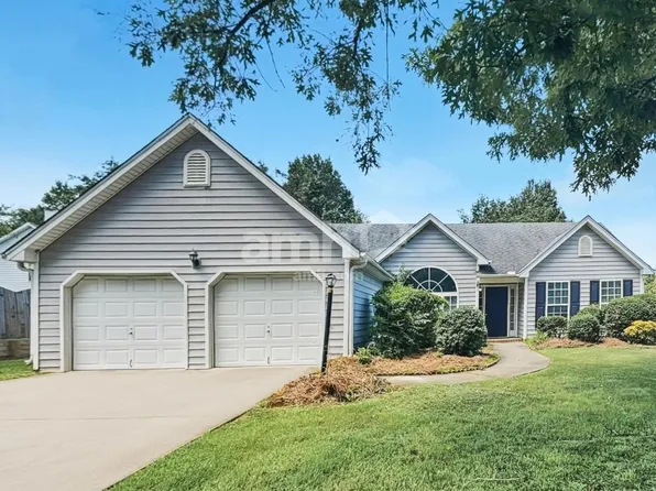 360 Dunagan Dr, Lawrenceville, GA 30045