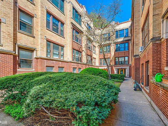 4th image of 5421 S Dorchester Ave #3
