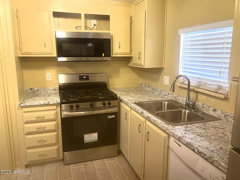 7008 W Wanda Lynn Ln — Photo 5