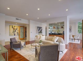 235 S Reeves Dr UNIT 305, Beverly Hills, CA 90212