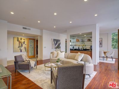 235 S Reeves Dr UNIT 305, Beverly Hills, CA, 90212