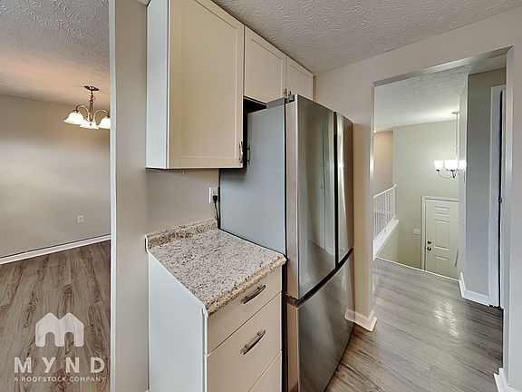 5th image of 849 Upwoods Dr
