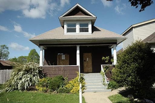 1st image of 1312 N 19th Ave