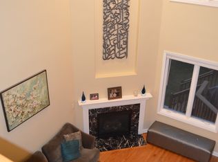 832 Jameson Ct W, Carol Stream, IL 60188