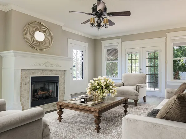 213 N 9th Ave, Teague, TX 75860