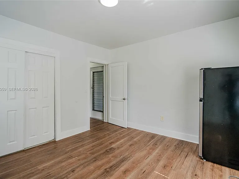 433 NE 82nd St #1 — Photo 4