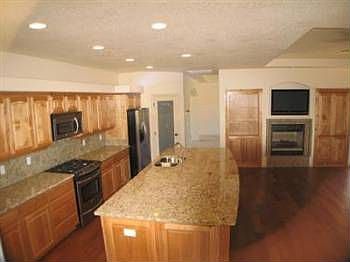 4th image of 89 Pebble Creek Dr