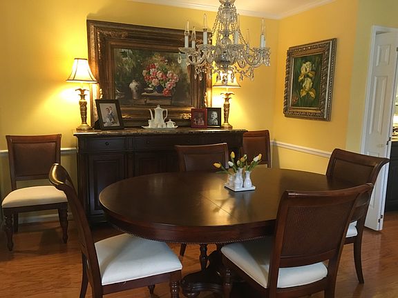 5th image of 1608 Bellingrath Dr