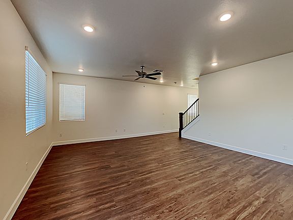 4th image of 6047 Comida Ln