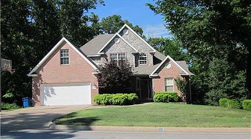 1st image of 51 W Stonehenge Dr