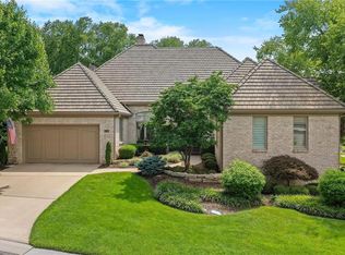 2109 W 114th St, Leawood, KS 66211