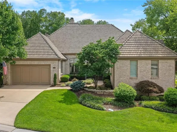2109 W 114th St, Leawood, KS 66211