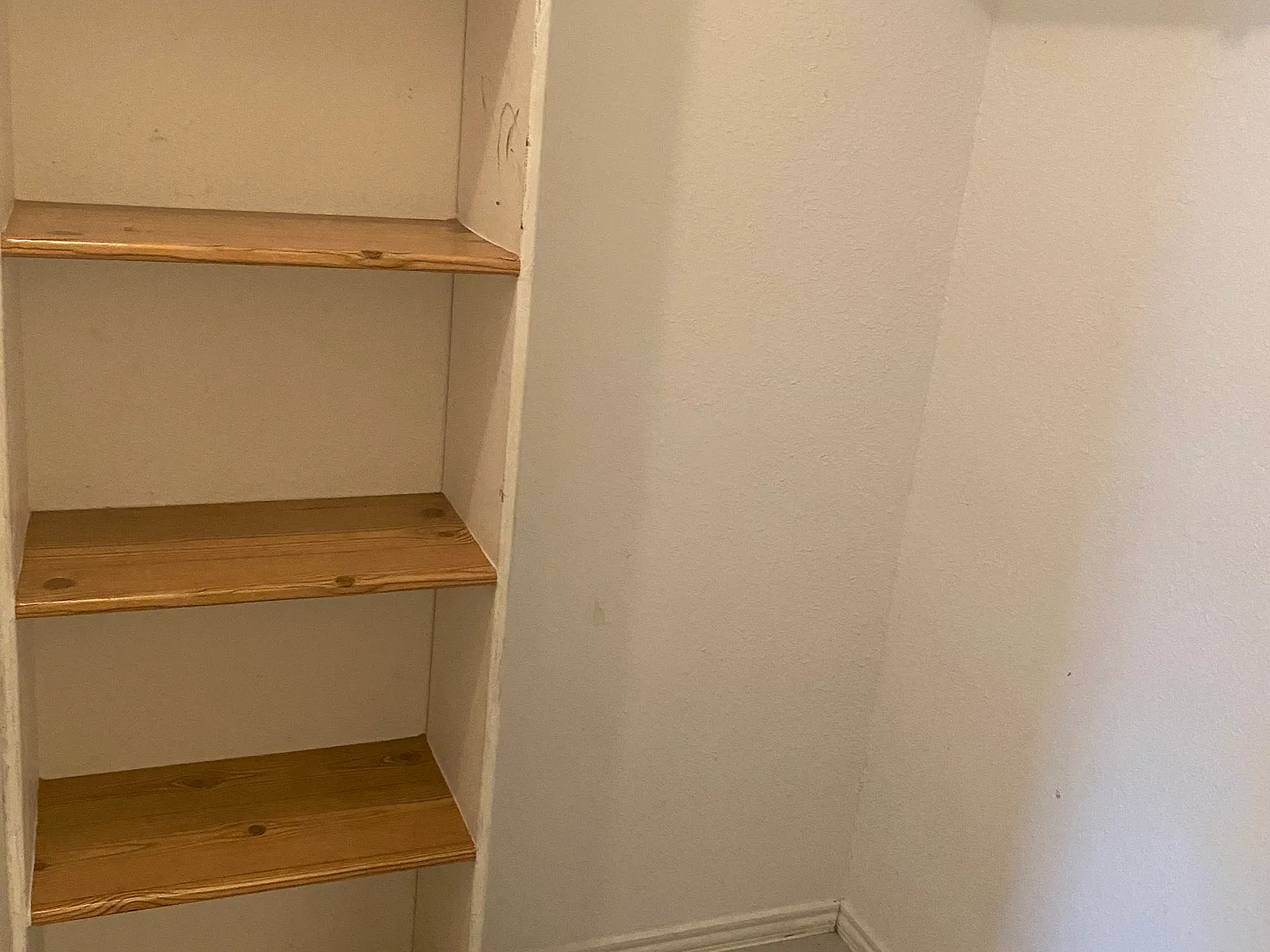 2 bed, 1106 sqft, $1,550 — Photo 2