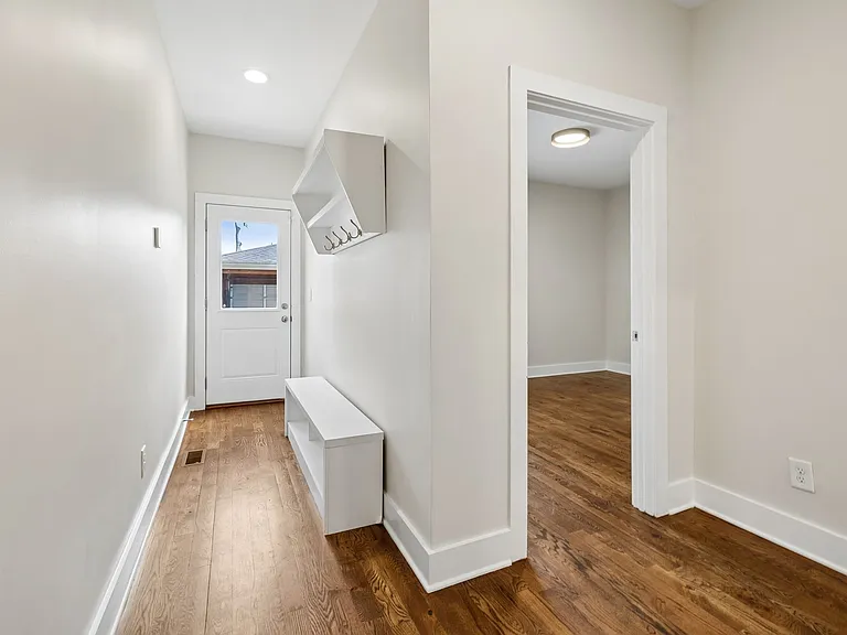 6214 California Ave #A — Photo 36