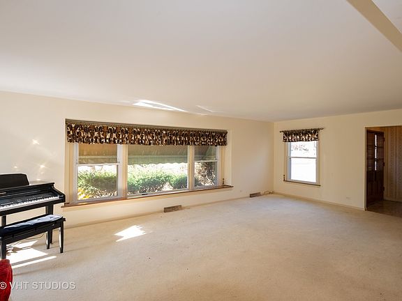 2nd image of 20447 Doria Ln