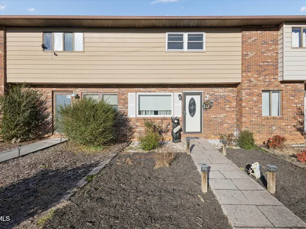 114 Colt Ln APT 6, Johnson City, TN 37601