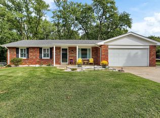 1239 Fordyce Ln, Saint Charles, MO 63303