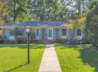102 Elkhorn Rd, Charlottesville, VA 22903