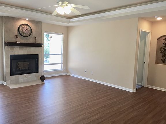 2nd image of 21523 Paine Ave