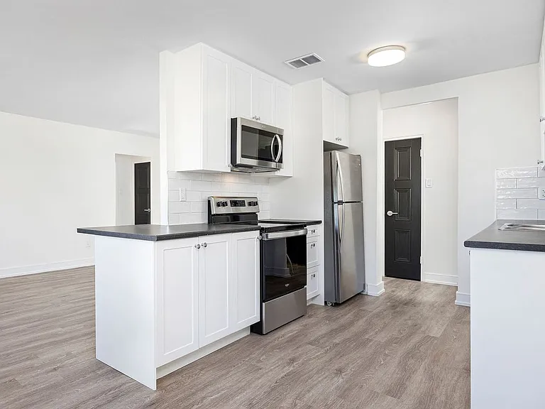 877 Kennedy Rd #407 — Photo 2