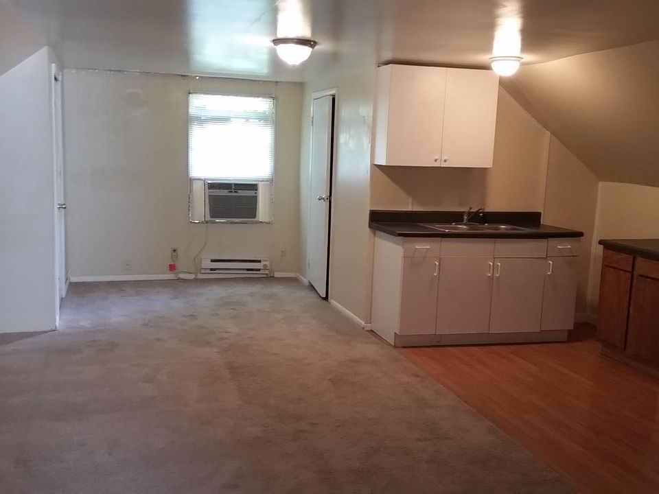 Open living/Kitchen area