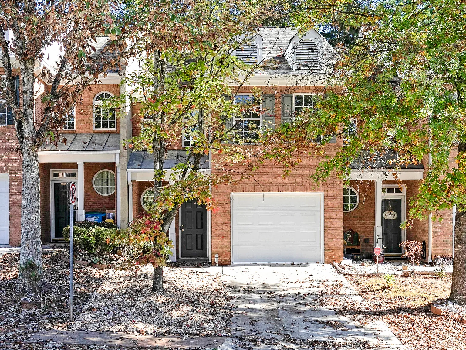 6113 Brookechase Ln — Photo 3