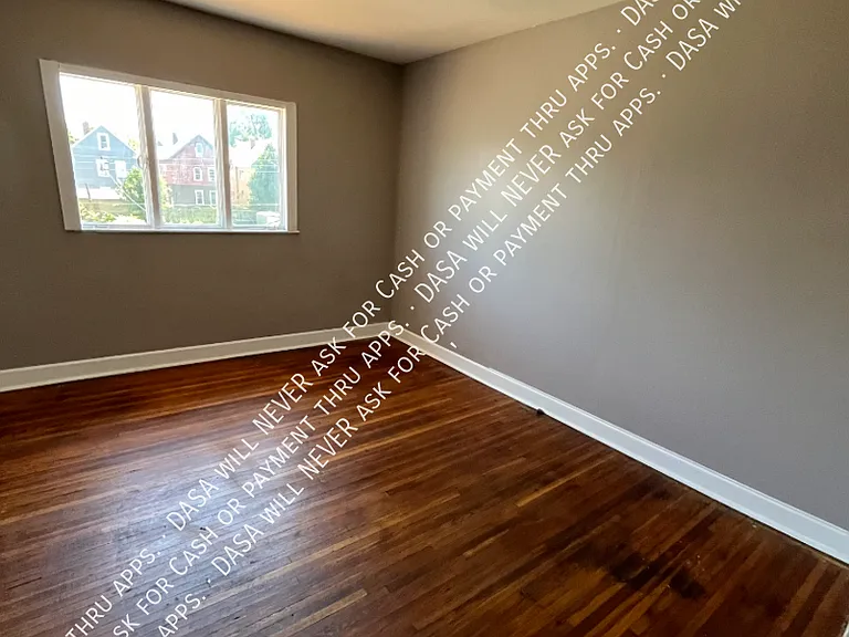 122 Spaulding St #UPPER — Photo 16