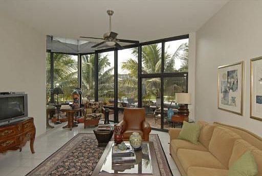 2nd image of 3062 NE 49th St #3
