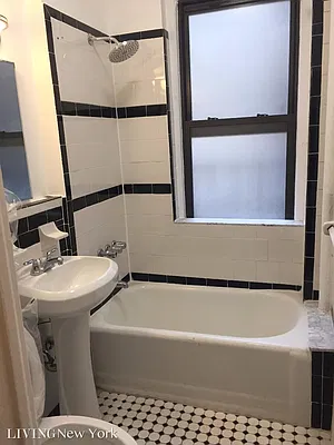 Rented by Living New York | media 16