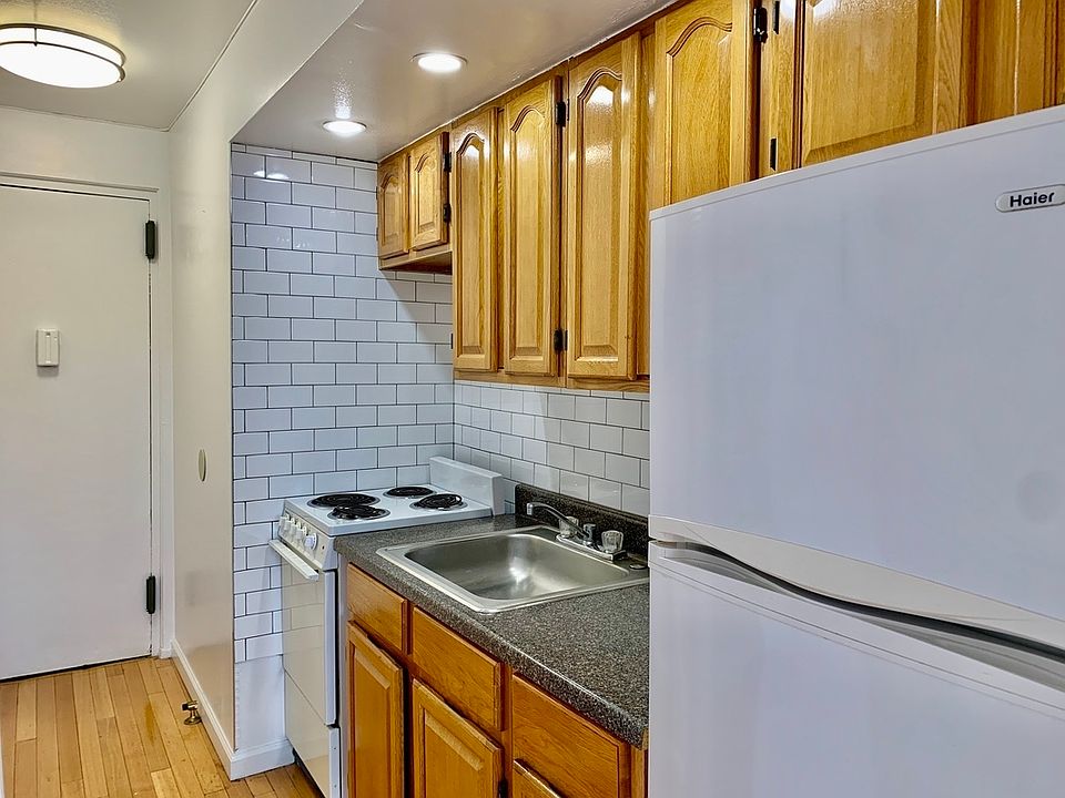 1st image of 12-10 Astoria Park S #5F