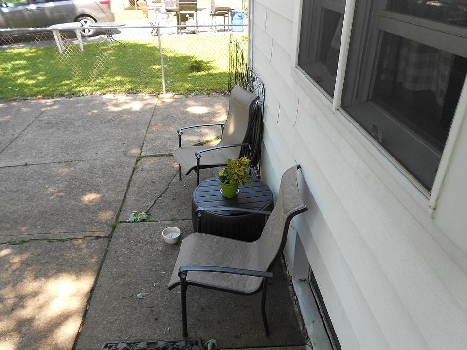 2nd image of 36 N Landon Ave
