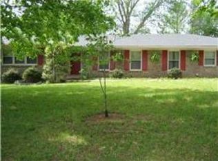 1930 Robinson Rd, Murfreesboro, TN 37130