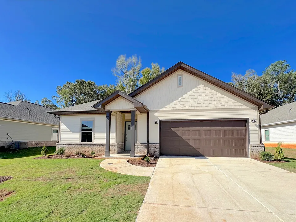 14995 Greenleaf Dr