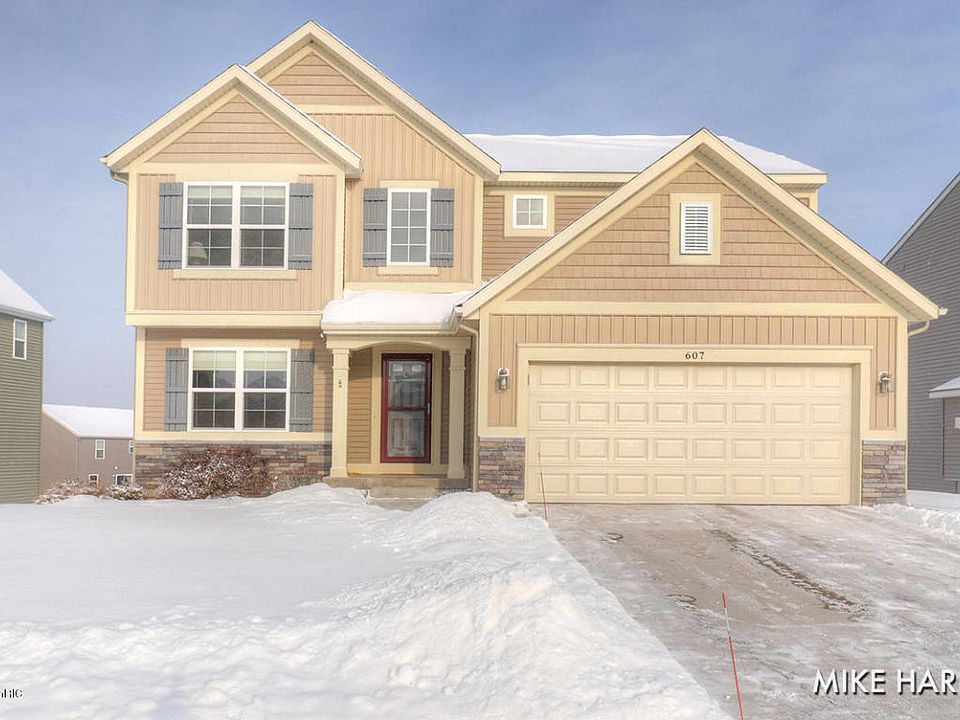 1st image of 607 Orchard Dr NE