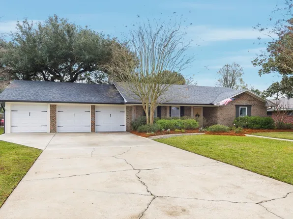 1407 Jefferson Dr, Lake Charles, LA 70605