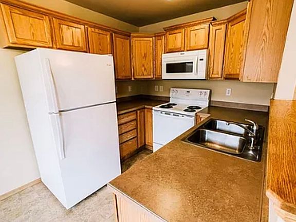 5th image of 809 E Riggs St #4