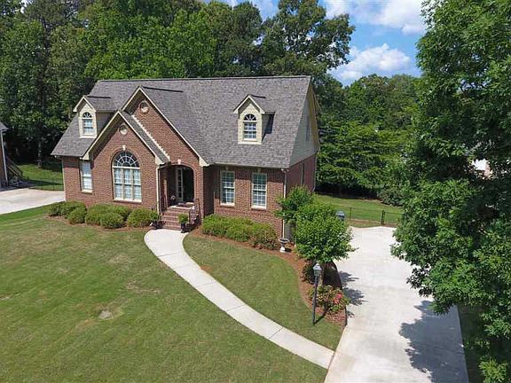 2nd image of 7030 Arbor Ln