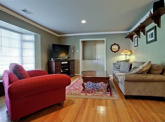 5th image of 9830 Buxhill Dr
