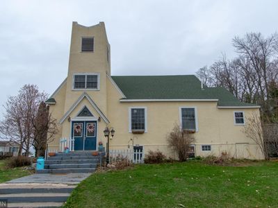 360 Superior St, Isle, MN, 56342