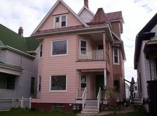 2122 S 6th St, Milwaukee, WI 53215