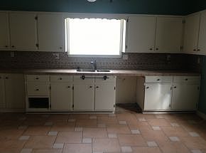 2nd image of 808 W Orange Ave