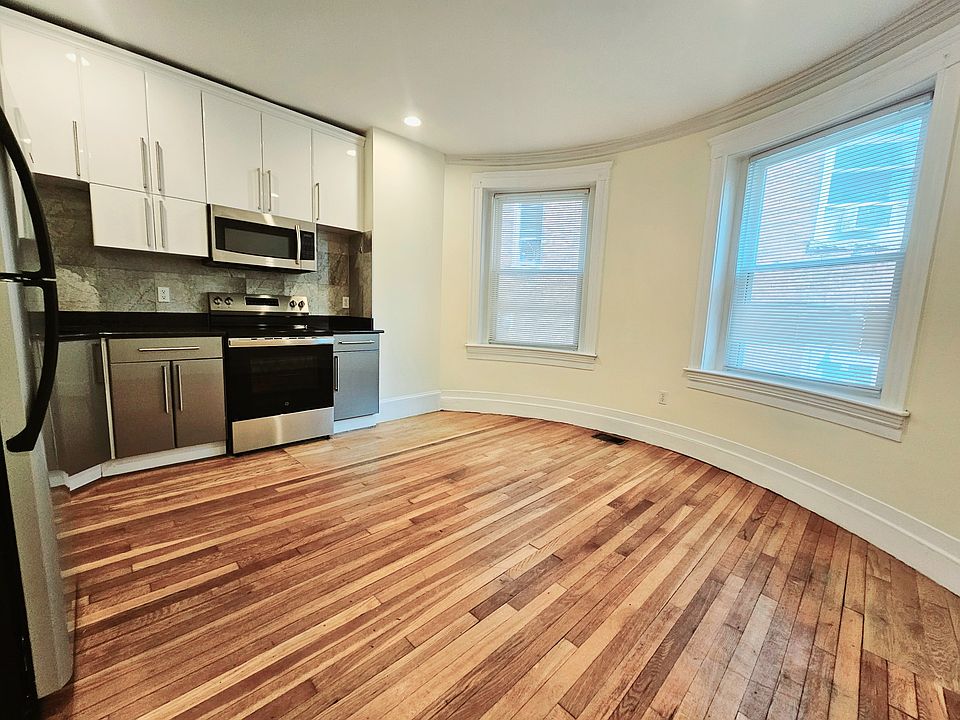 2nd image of 191 Winthrop Rd #19