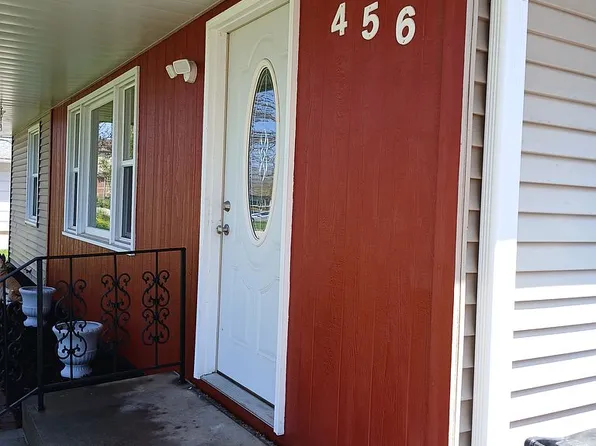 456 Collegeview St, Winona, MN 55987