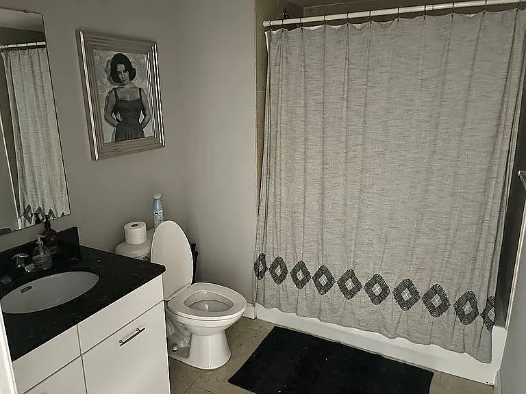 300 S Duval St #910 — Photo 10