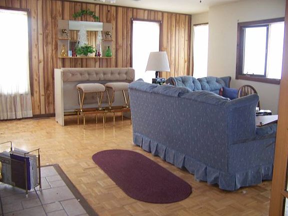 LR/Family Room