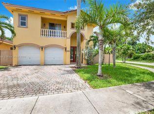 1046 NE 17th Ter, Homestead, FL 33033
