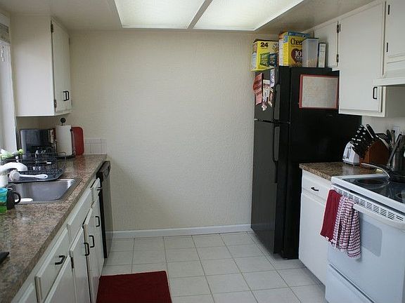 4th image of 14302 NE 7th Pl APT 3