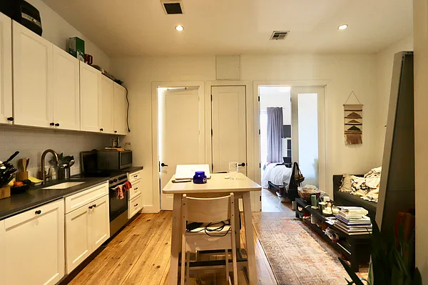 Rented by MADEHOME | media 107