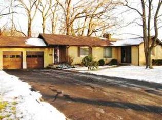 4326 5th St, East Moline, IL 61244